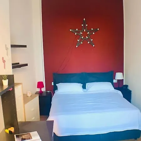 Ampola “flamingo” Apartment Milan