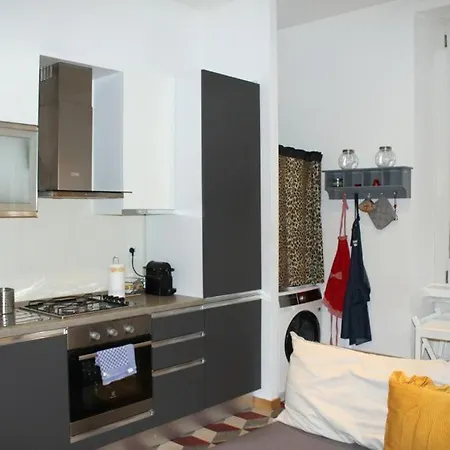 Ampola “flamingo” Apartment *