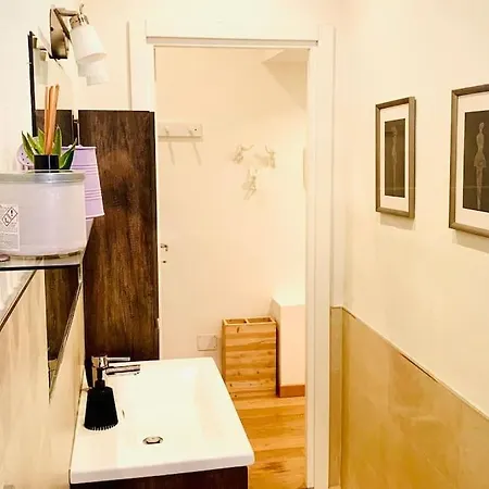 Ampola “flamingo” Apartment