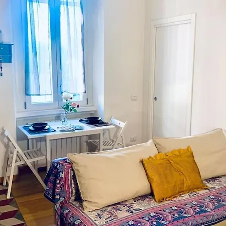 Apartment Ampola “flamingo” Milan